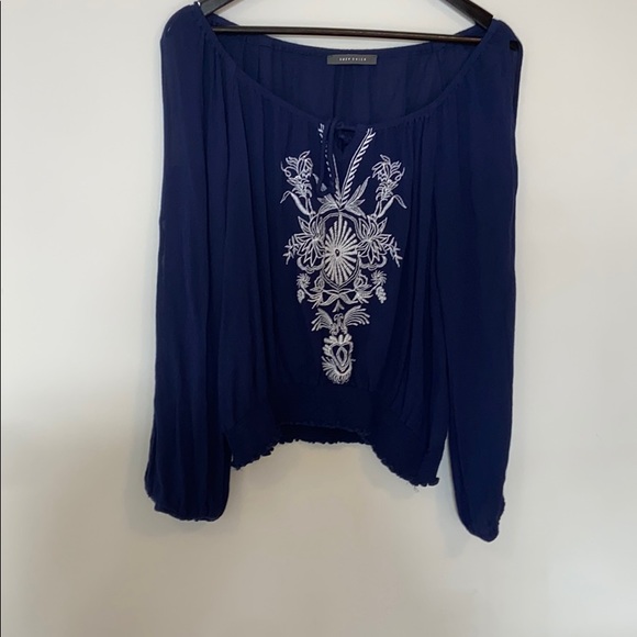 Blue top - Picture 1 of 6